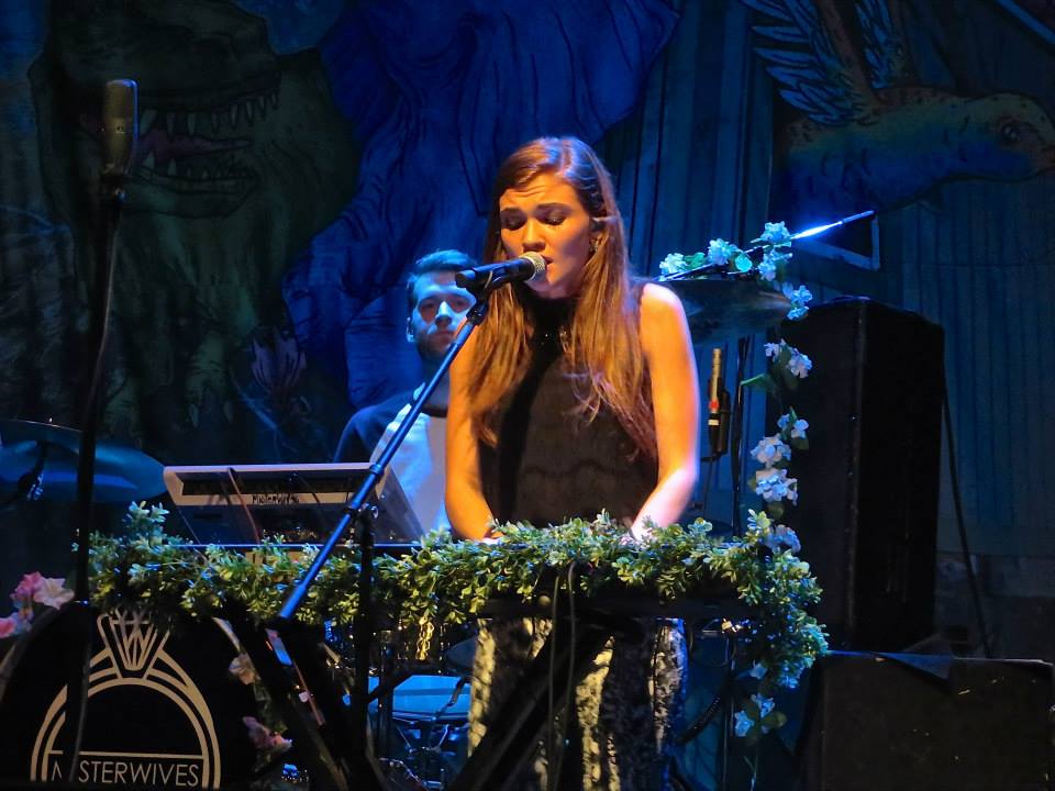 Concert review: MisterWives gives enthusiastic performance, but lacks in  fine details – The Lantern