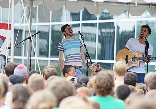 Walk The Moon plays for students at Buck-I-Frenzy Aug. 20 at OSU. Walk the Moon performed at the LC Pavilion Friday night. Credit: Shelby Lum / Photo editor 