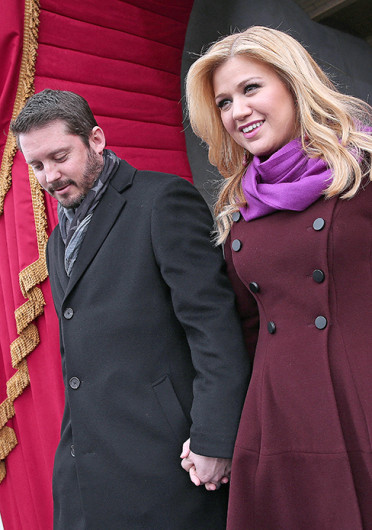Kelly Clarkson and Brandon Blackstock arrive at the presidential inauguration Jan. 21. The two married in Walland, Tenn., Oct. 20.  Credit: Courtesy of MCT 