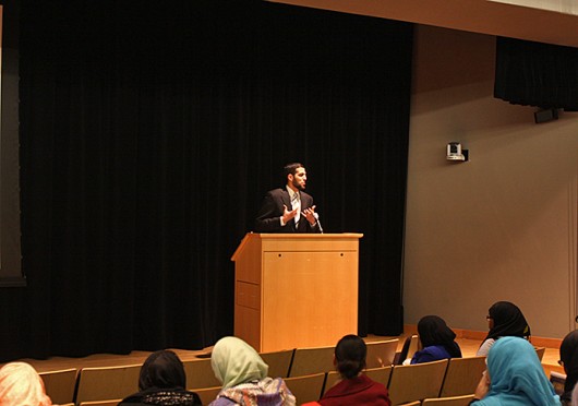 Mohamed Abutaleb, a teacher at the Oak Tree Institute of Islamic education, speaks at a Muslim Students' Association conference Jan. 18 at the Ohio Union.<br />Credit: Shelby Lum / Photo editor