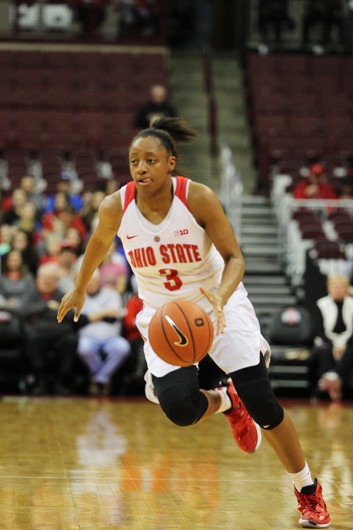 OSU sophomore guard Kelsey Mitchell (3) dribbles the ball during a game against Rutgers on Jan. 10 at the Schottenstein Center. Credit: Samantha Hollingshead | Photo Editor 