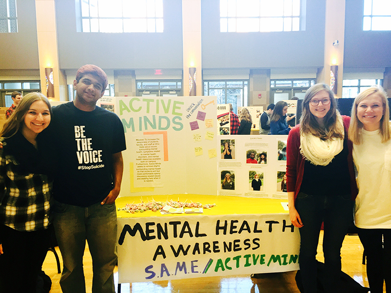 Members of Active Minds pose at the Spring Involvement Fair. Courtesy of Sarah Kelley
