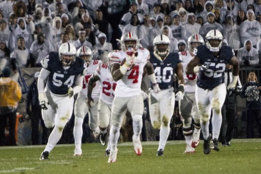 OSU junior H-back Curtis Samuel (4) runs for a touchdown during the second half of the Buckeyes game against Penn State on Oct. 22. The Buckeyes lost 24-21. Credit: Alexa Mavrogianis | Photo Editor